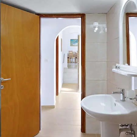 Serenity House Asfendiou
